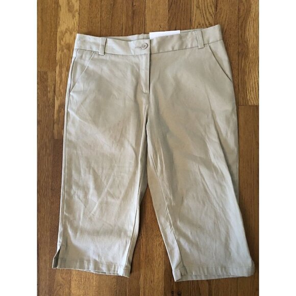Izod Approved School Wear Girls Sizes 14R Bermuda Shorts Khaki Regular Fit - Picture 1 of 5